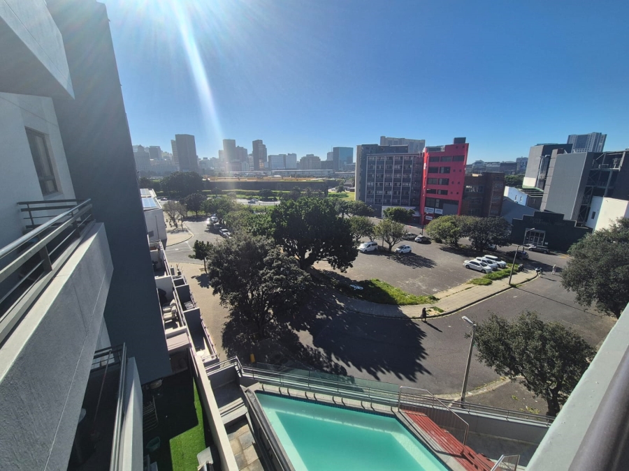 To Let 2 Bedroom Property for Rent in Zonnebloem Western Cape